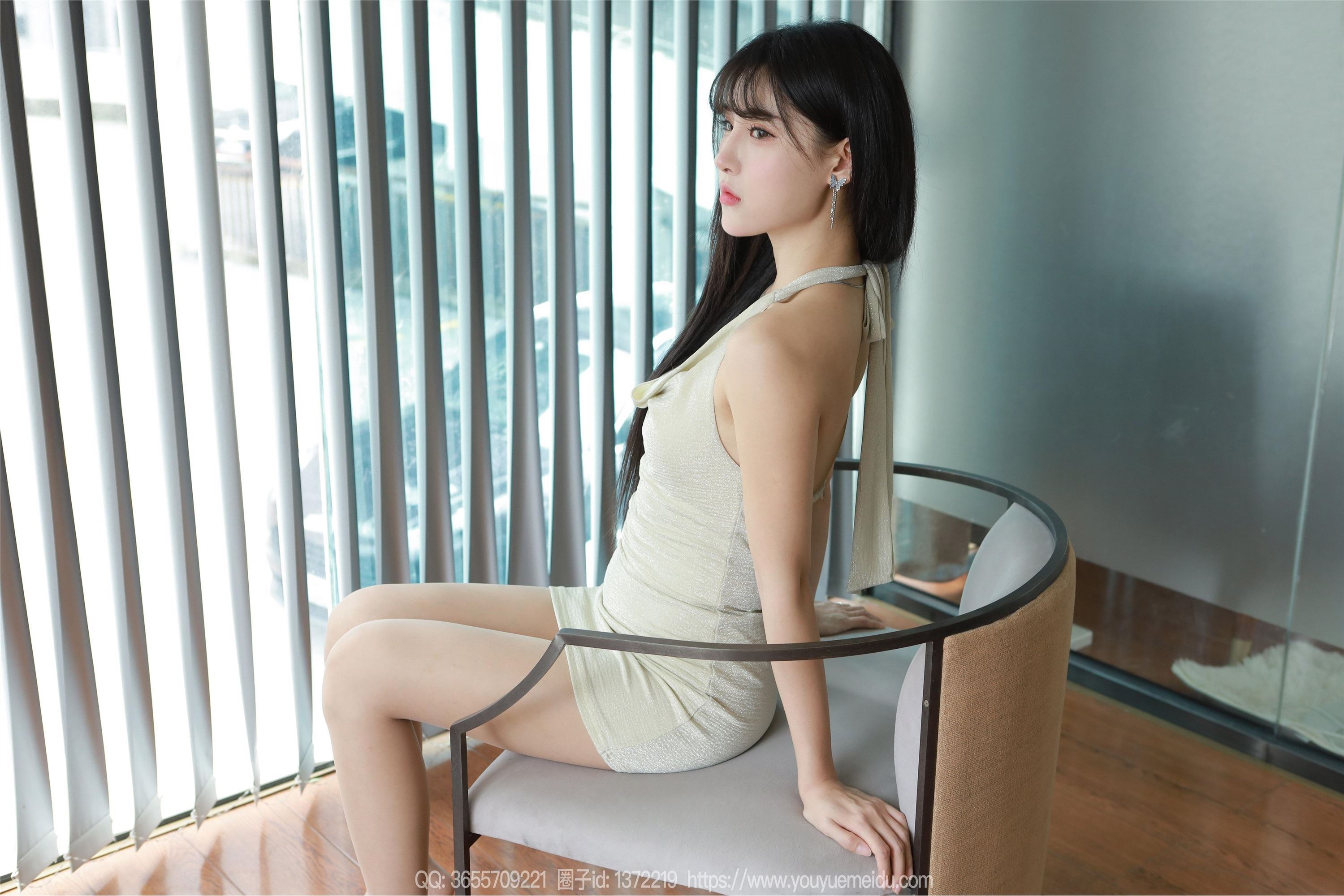 IESS异思趣向  2024.05.31 丝享家 1756 小宝《挂脖包臀裙》